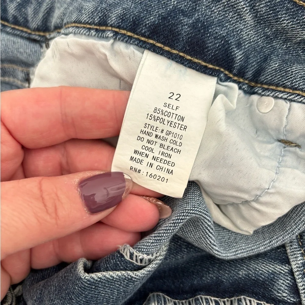 ZigZag Stripe distressed spilt hem jeans size 22